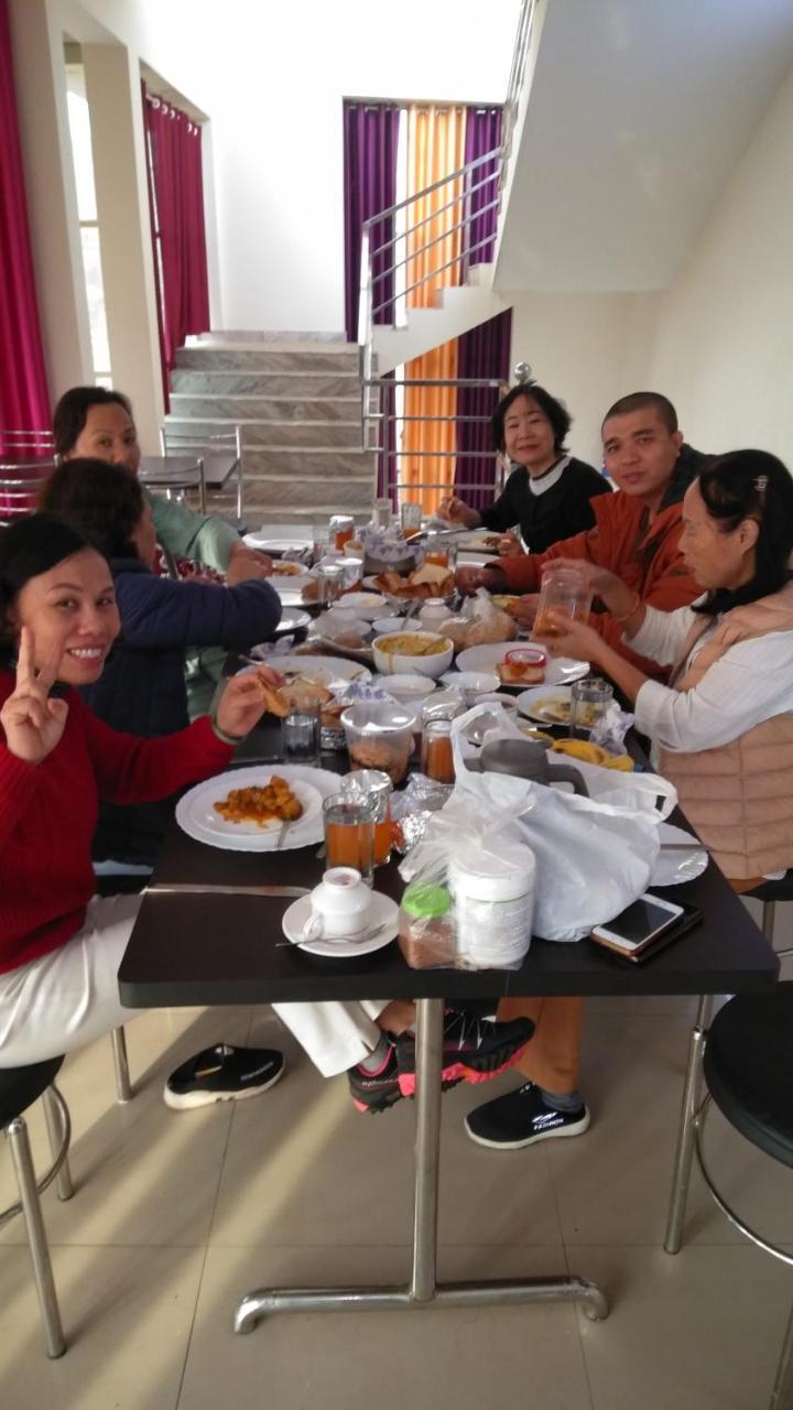 Hotel The Ideal Kushinagar 外观 照片
