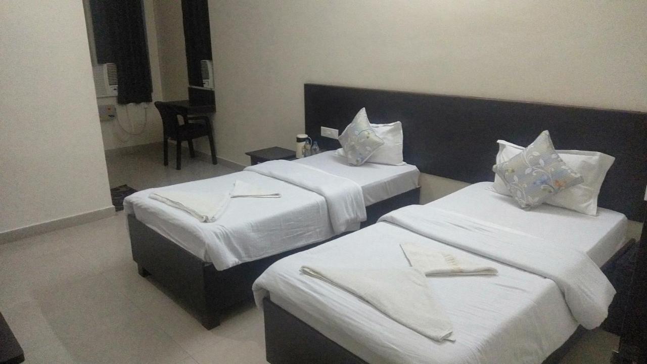 Hotel The Ideal Kushinagar 外观 照片