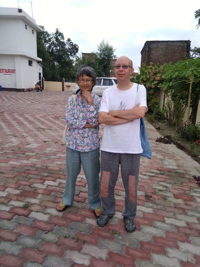 Hotel The Ideal Kushinagar 外观 照片