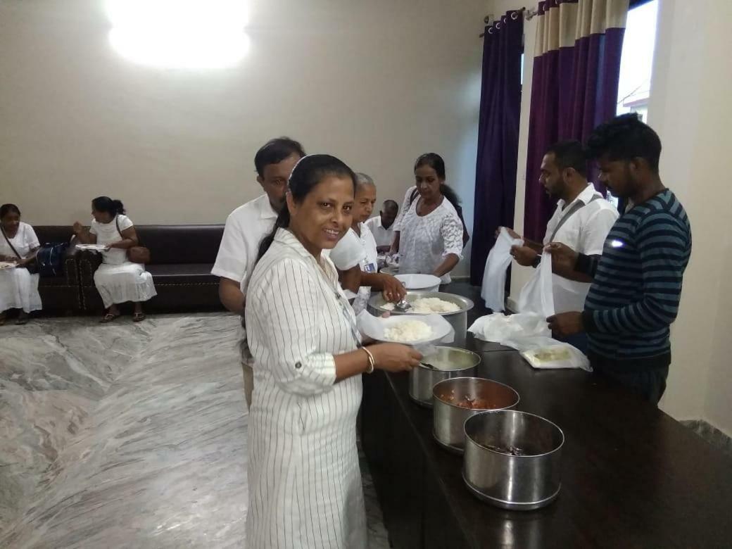 Hotel The Ideal Kushinagar 外观 照片