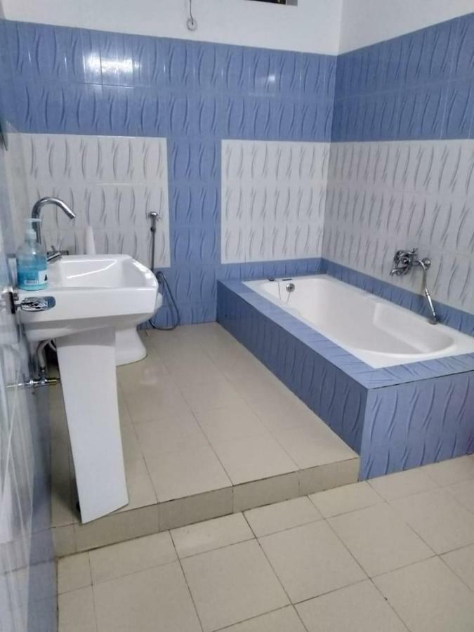 Hotel The Ideal Kushinagar 外观 照片