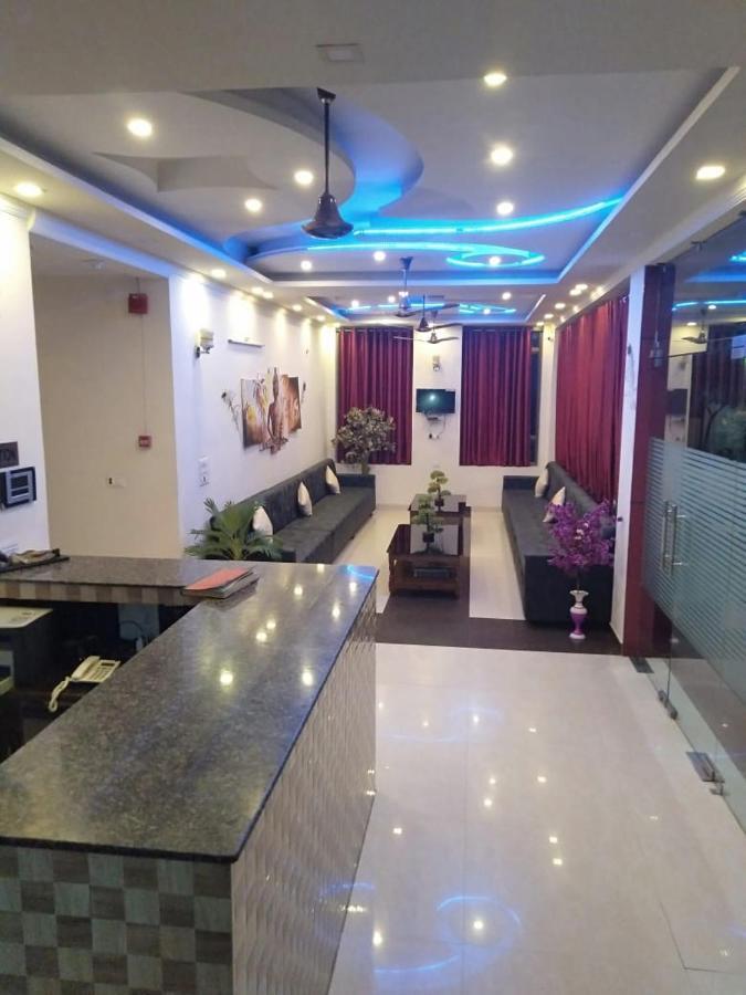 Hotel The Ideal Kushinagar 外观 照片